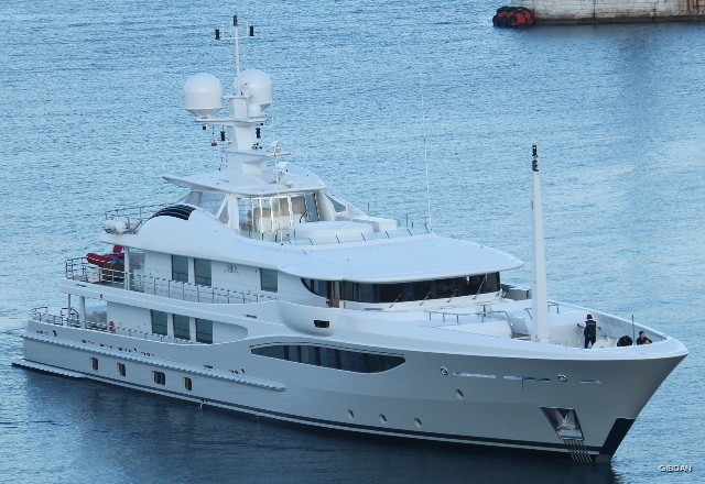 ariela amels yacht